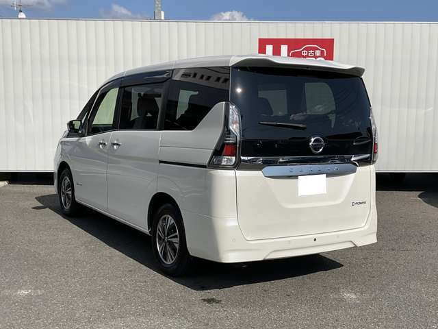 セレナ1.2 e-POWER XV