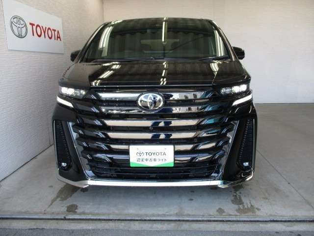 ヴェルファイアハイブリッド 2.5 Z プレミア E-Four 4WD