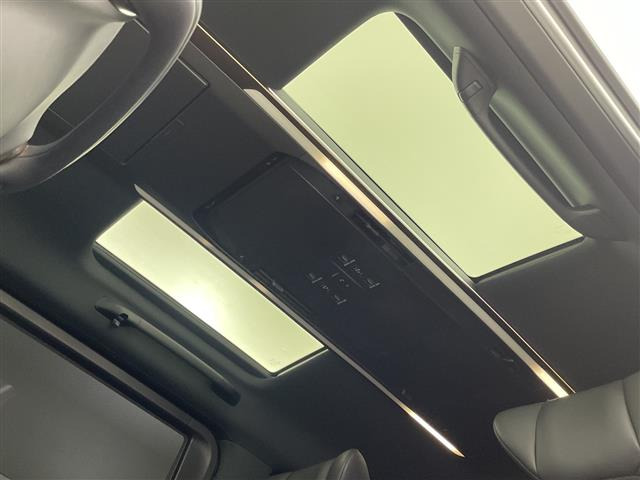 ヴェルファイアハイブリッド 2.5 Z E-Four 4WD
