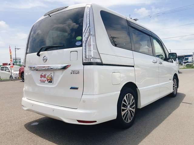 お車のご購入からオイル交換・整備・車検・任意保険・修理・鈑金何でもお任せ下さい!親切・丁寧にご対応致します♪