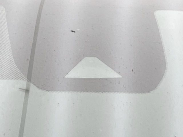 【インテリジェントエマージェンシーブレーキ】フロントカメラで前方の車両や歩行者を検知。衝突しそうな時は衝突被害軽減ブレーキが作動、衝突回避をサポート。より安全にドライブをお楽しみいただけます。