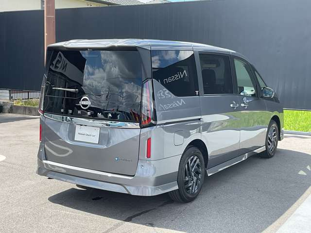 セレナ1.4 e-POWER ハイウェイスターV