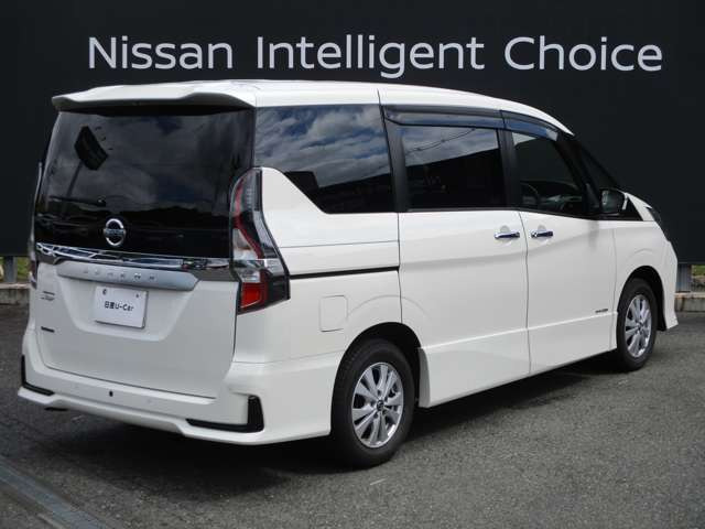 セレナ2.0 ハイウェイスターV 4WD