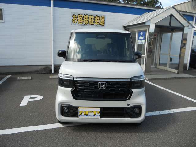 N-BOXカスタムブラック スタイル 4WD