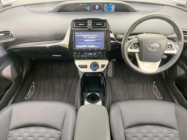 プリウスPHV1.8 S