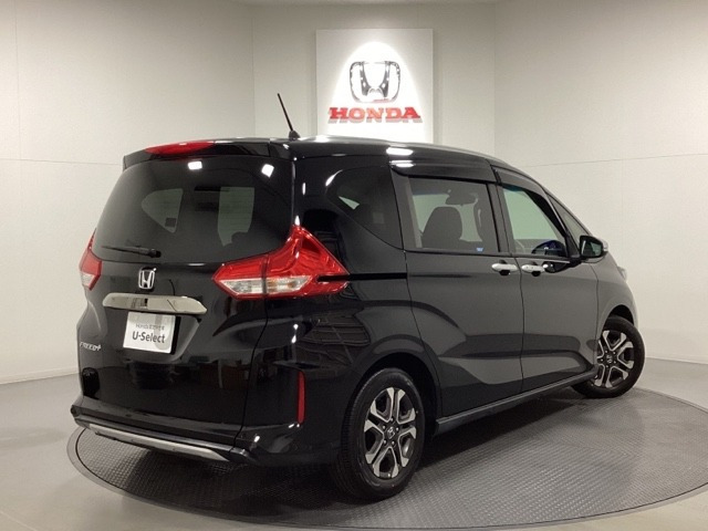 フリード+1.5 クロスター ホンダセンシング