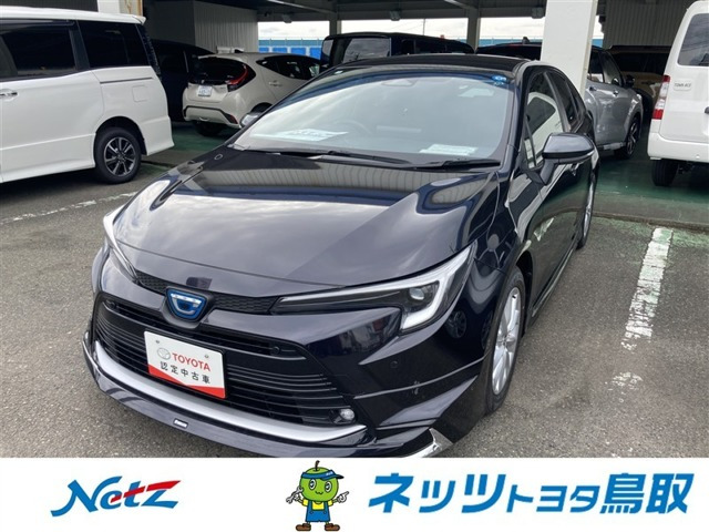 カローラ1.8 ハイブリッド W×B