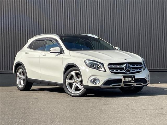 GLAクラスGLA220 4マチック 4WD
