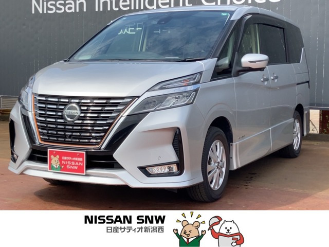 セレナ2.0 ハイウェイスターV 4WD