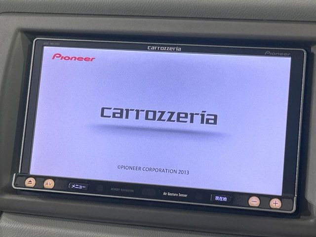 【ナビゲーション】目的地までしっかり案内してくれる使いやすいナビ。Bluetooth接続すればお持ちのスマホやMP3プレイヤーの音楽を再生可能!毎日の運転がさらに楽しくなります!!