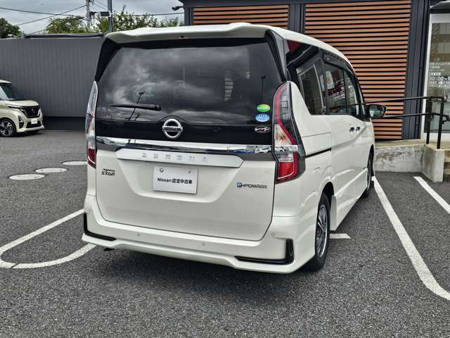 セレナ1.2 e-POWER ハイウェイスターV
