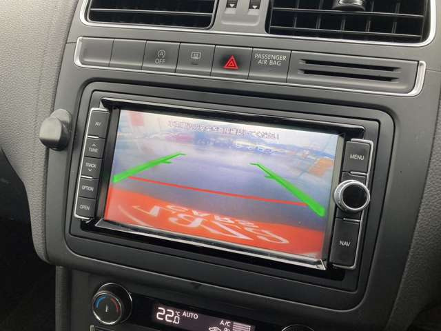 お仕事やお出かけでの強い味方カーナビ!!遠出のドライブも安心して運転いただけます。