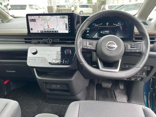 セレナ1.4 e-POWER ハイウェイスターV