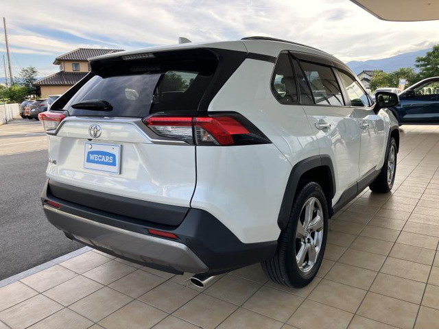 RAV42.0 G 4WD