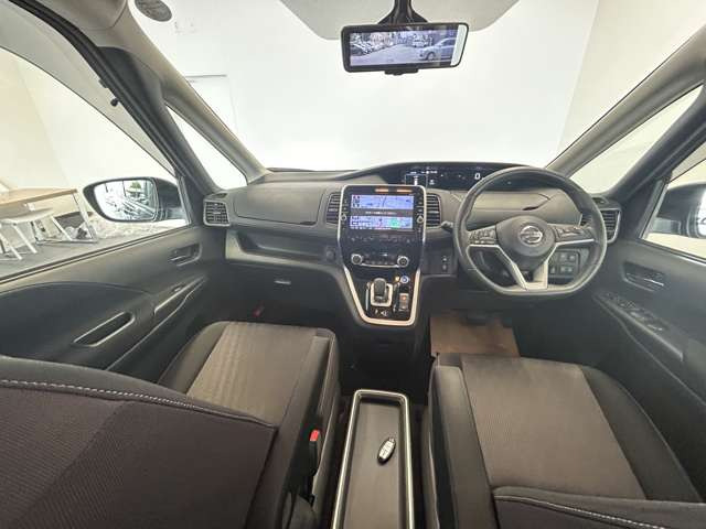 セレナ1.2 e-POWER ハイウェイスターV