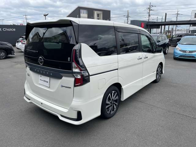 セレナ1.2 e-POWER ハイウェイスターV