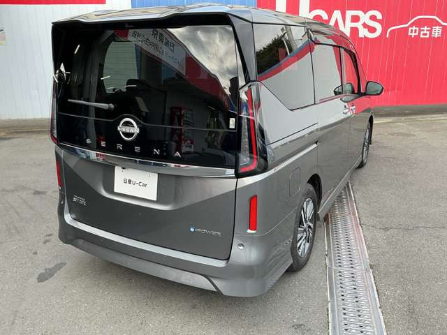 セレナ1.4 e-POWER ハイウェイスターV