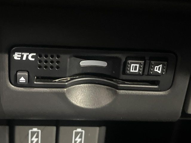 【ETC】高速道路の料金所をストレスなく通過!話題のスポットやサービスエリアに多い「スマートIC」利用時は必須のアイテムです。当店でセットアップを実施、ご納車当日からすぐにご利用いただけます!