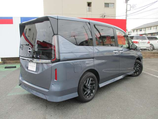 セレナ2.0 ハイウェイスターV