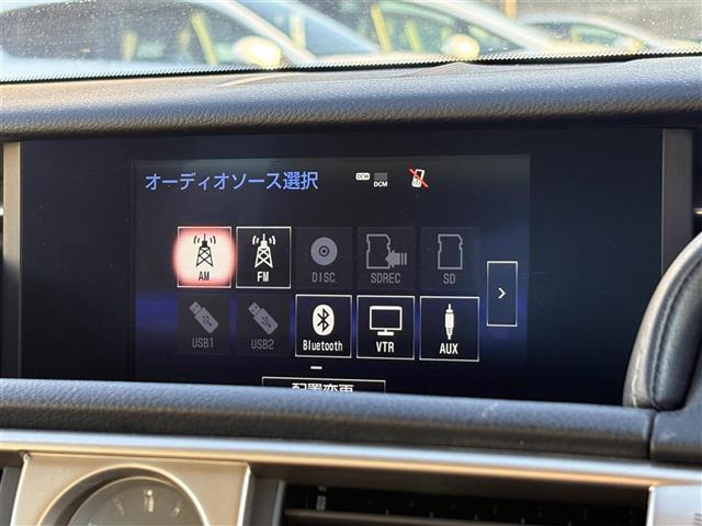 IS300h バージョンL 4WD