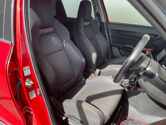 �^�]�Ȃ܂��ɂ͏\���ȃX�y�[�X������A�啿�ȕ��ł��������^�]���Ă�����������ł��B