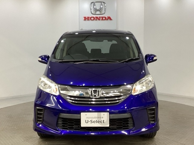 フリード1.5 G プレミアムエディション 4WD