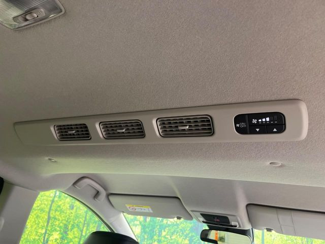 【サーキュレーター】エアコンの風を後部座席まで届けてくれ、広い車内空間でも素早く快適な温度になります♪真夏や真冬に便利な機能です。