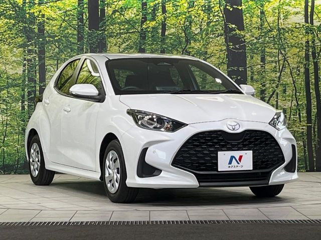 高透明度のガラス皮膜で撥水はもちろん、上質なツヤ・光沢を実現。紫外線や酸性雨から大切な愛車を保護し、色あせ・劣化を防止。「弾スプラッシュコート」、「弾プリミッサコート」からお選びいただけます。