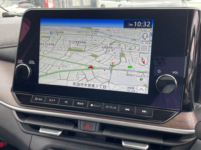 ノートオーラ1.2 G FOUR レザーエディション 4WD