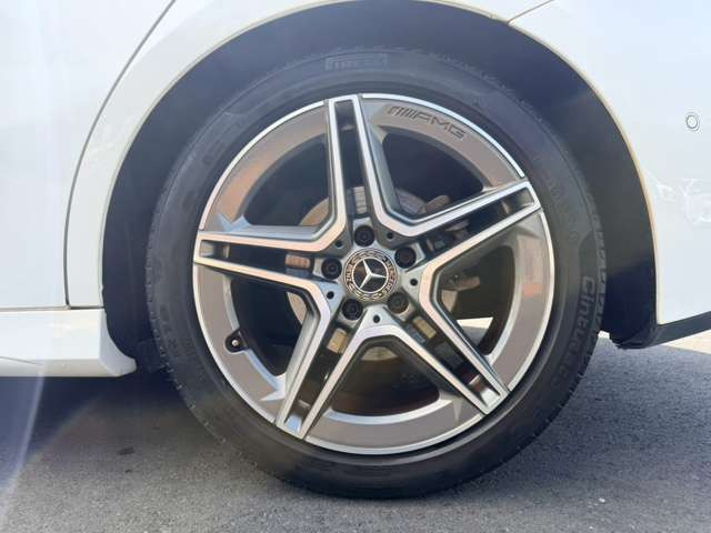 気になるお車がありましたら右の電話番号から直接お店にお問い合わせください。支払方法から車両情報、状態までなんでもご説明させて頂きます。スタッフ一同ご連絡お待ちしております。