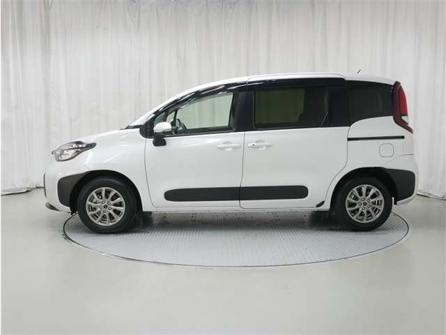 シエンタハイブリッド 1.5 G E-Four 4WD