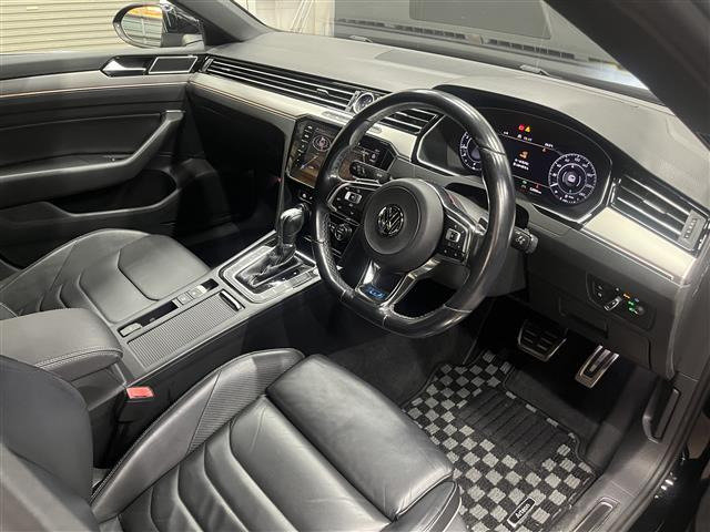 アルテオンTSI 4モーション Rライン アドバンス 4WD