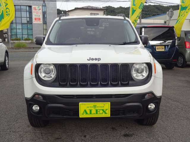 レネゲードトレイルホーク 4WD