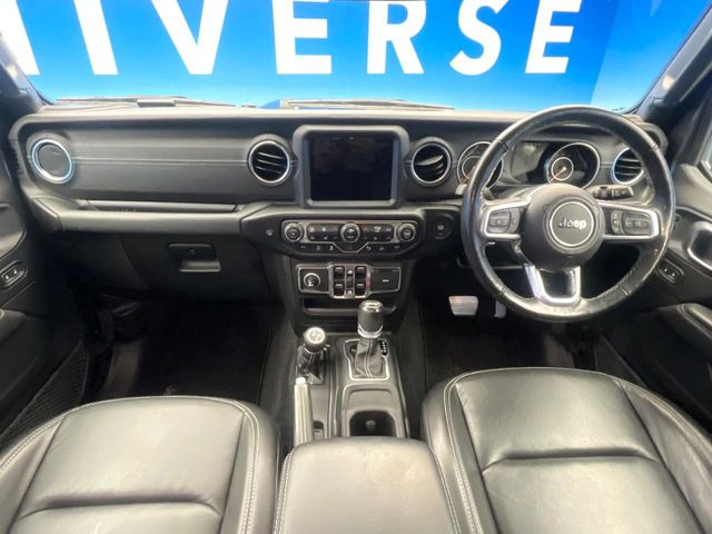 ラングラーアンリミテッド サハラ 4WD