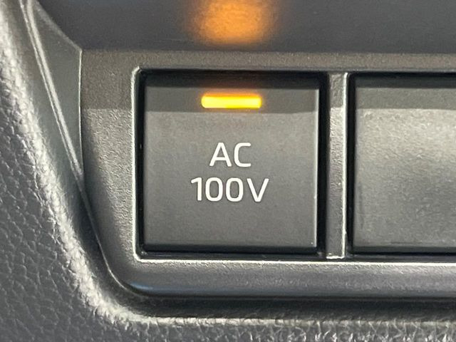 【1500Wアクセサリーコンセント】消費電力1500Wまでの家電が使えます。キャンプやスポーツ・アウトドアでのアクティビティはもちろん、災害・停電の際に大活躍♪