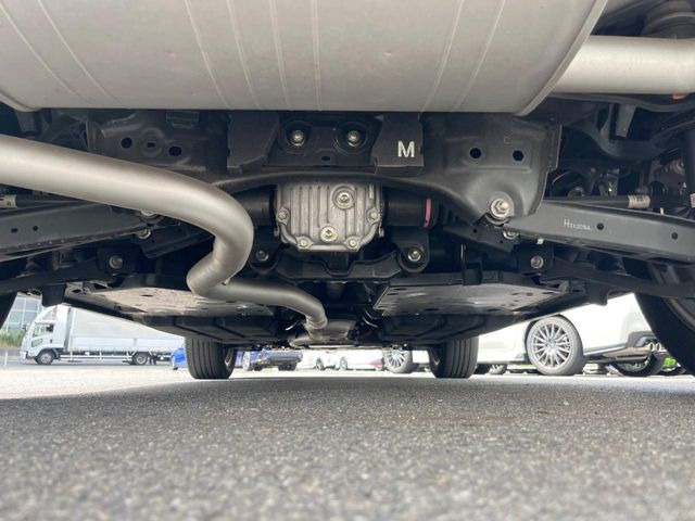 下回りがきれいなうちに、防錆加工の施工がオススメ。降雪地域はもちろん、沿岸部にお住いの方や、趣味でマリン・ウィンタースポーツをされる方に大変好評いただいております。