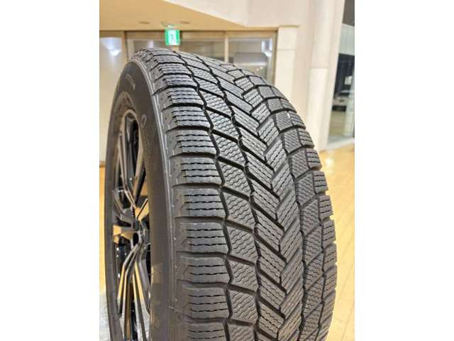 ディフェンダー90 Xダイナミック HSE 3.0L D300 ディーゼル 4WD