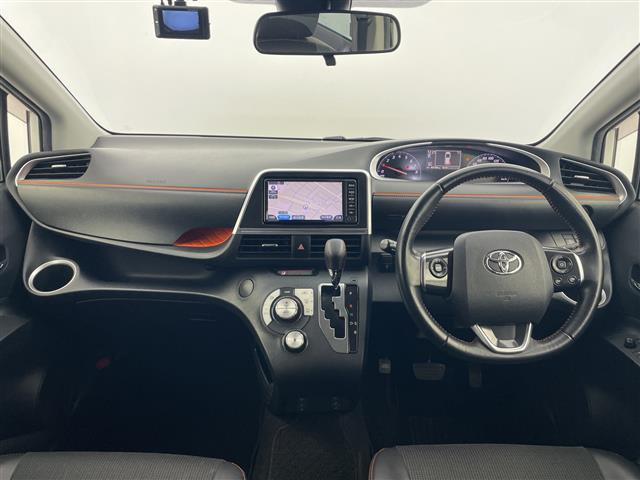 シエンタ1.5 G クエロ 4WD