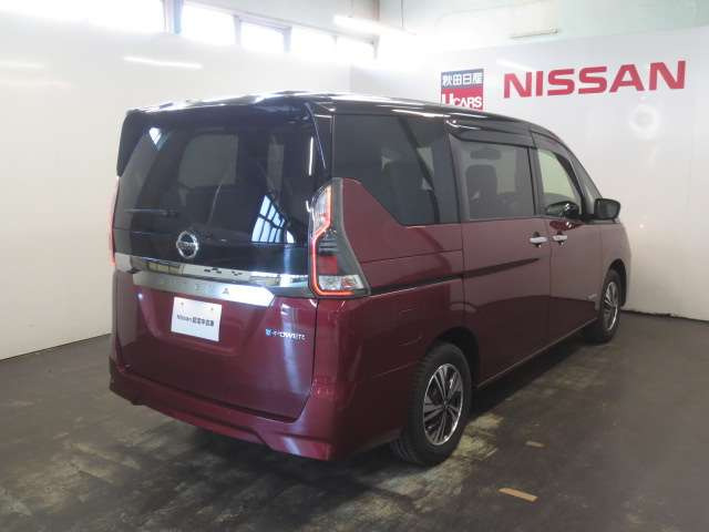 セレナ1.2 e-POWER XV