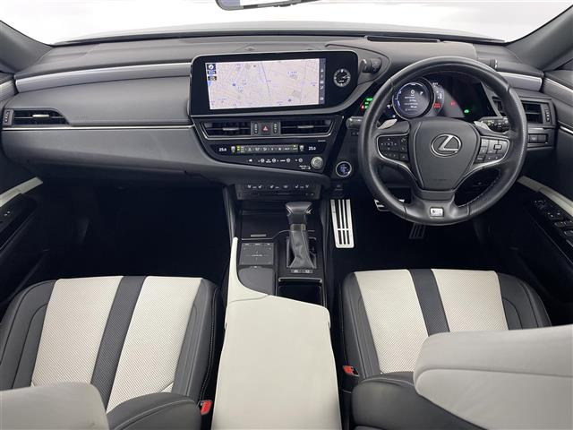 ES300h Fスポーツ