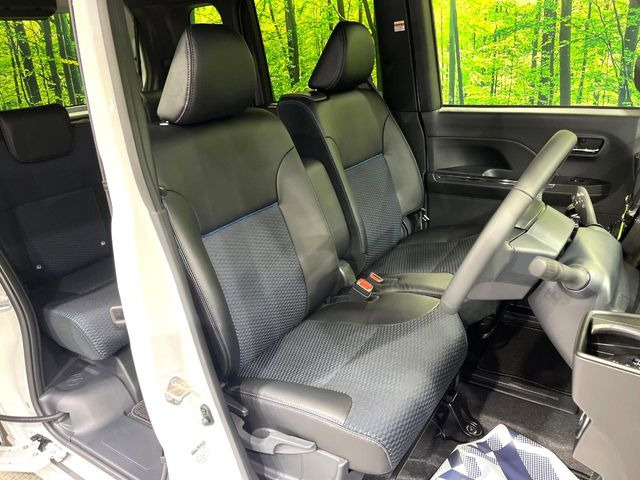 もちろん車内はキレイです♪よりクリーンな状態をキープしたいお客様には『ナノゾーンコート』がおすすめ!新型コロナウイルス対策や、除菌・消臭に効果を発揮し多くの方にご好評いただいております。