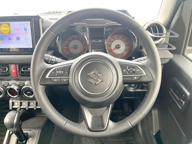 【ステアリングスイッチ】運転中、前方から目線をそらすことなく、オーディオ等の操作が可能な便利機能!安心&快適なドライブを演出してくれます♪