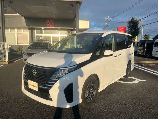 セレナ1.4 e-POWER ハイウェイスターV