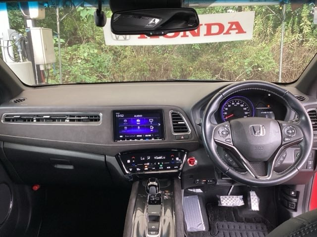 ヴェゼル1.5 ハイブリッド RS ホンダセンシング