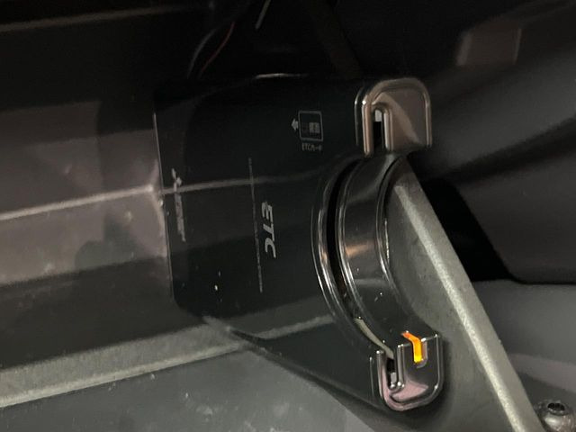 【ETC】高速道路の料金所をストレスなく通過!話題のスポットやサービスエリアに多い「スマートIC」利用時は必須のアイテムです。当店でセットアップを実施、ご納車当日からすぐにご利用いただけます!