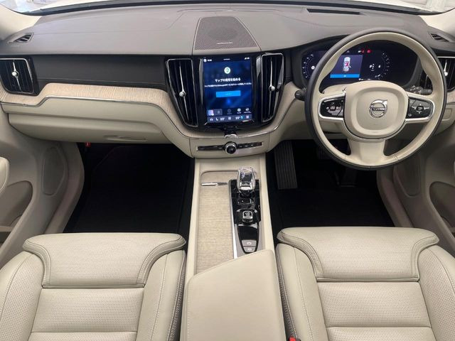 XC60アルティメット B5 AWD 4WD