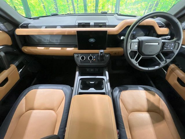ディフェンダー110 X ダイナミック HSE 3.0L D350 ディーゼル 4WD