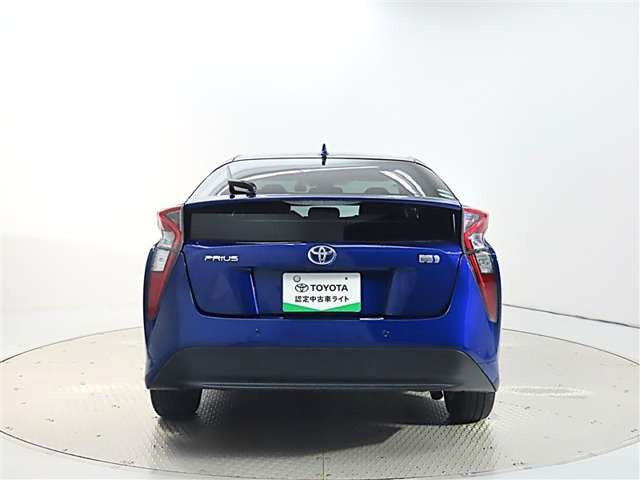 プリウス1.8 A
