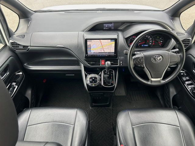 ヴォクシー2.0 ZS 煌II