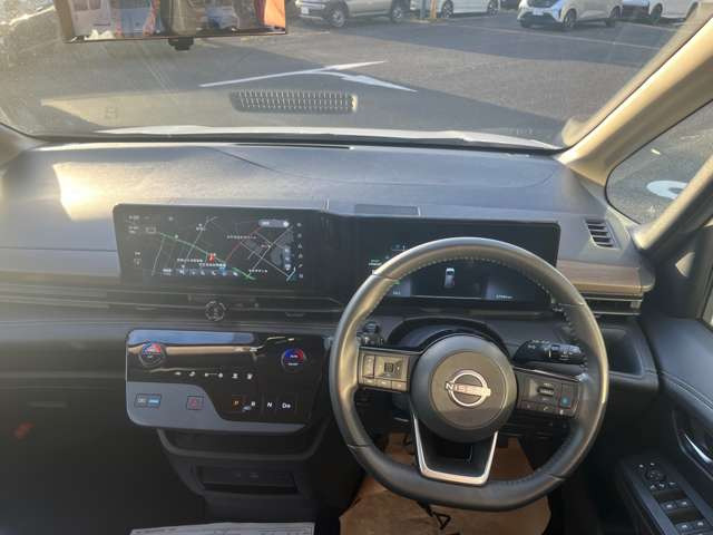 セレナ1.4 e-POWER ハイウェイスターV
